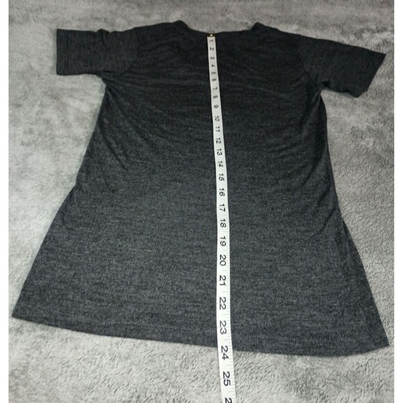 Disney Alice in Wonderland X-Small XS Black “We're All Mad Here” V-neck T-shirt - Picture 8 of 12